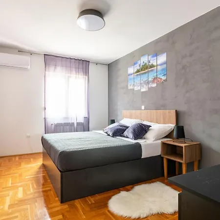 Dp Apartmán *